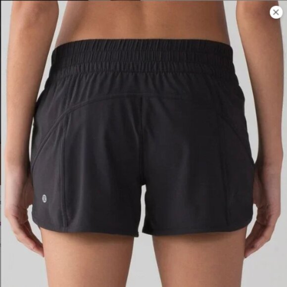 Lululemon Tracker Short V Women's Size 4 - Black w/8" Rise & 3.5″ inseam - Picture 4 of 14